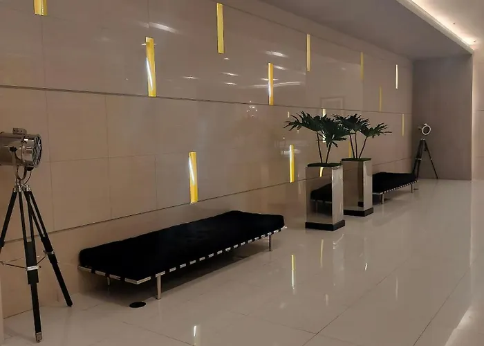 Spacious 1-bedroom In Quezon With Private Pool Holiday home *