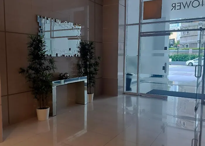 Spacious 1-bedroom In Quezon With Private Pool *