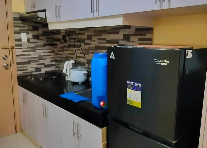 Spacious 1-bedroom In Quezon With Private Pool Holiday home