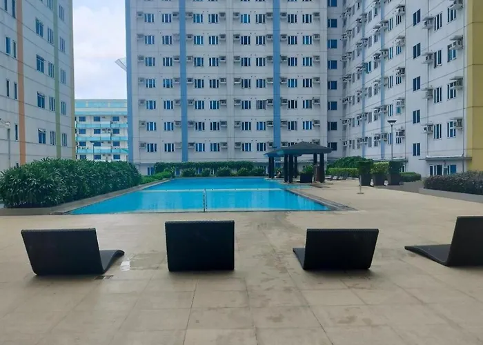 Spacious 1-bedroom In Quezon With Private Pool Holiday home Manila